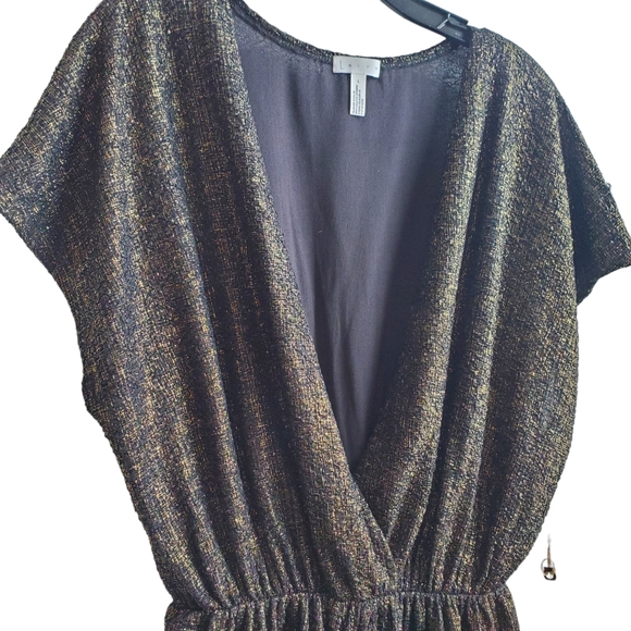 NWT Leith Black and Gold Metallic Sursplice Romper Elastic Waist Size Large - Picture 3 of 8